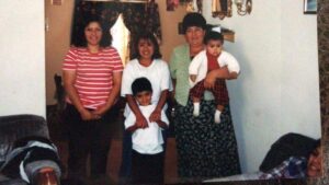 Family arriving in Chicago in '99